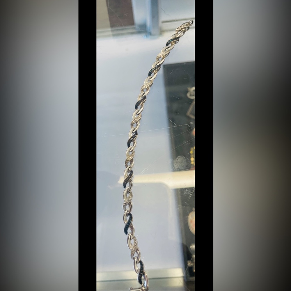 42/42 white Diamond and Sapphire 925 bracelet